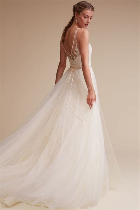 How To Choose An Iconic Wedding Gown Aline Wedding Dress Bridal Ball