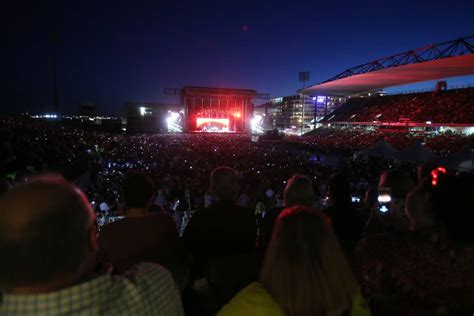 All The Photos From An Amazing Elton John Wollongong Concert Blue