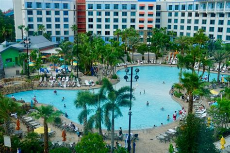 5 Best Reasons to Stay at Universal Studios Orlando Hotels - The Cactus