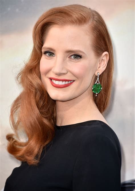 Jessica Chastain Breaks All The Redhead Beauty Rules And Looks Amazing