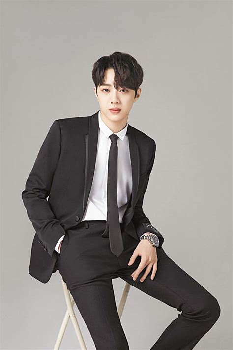 See more ideas about guan lin, lai guanlin, lins. 賴冠霖街邊亂吐痰 粉絲失望：去掃街好好反省 | 多倫多 | 加拿大中文新聞網 - 加拿大星島日報 Canada Chinese News