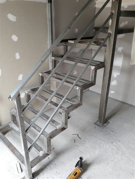 50 Beautiful Iron Stair Construction Ideas In 2022 Steel Stairs