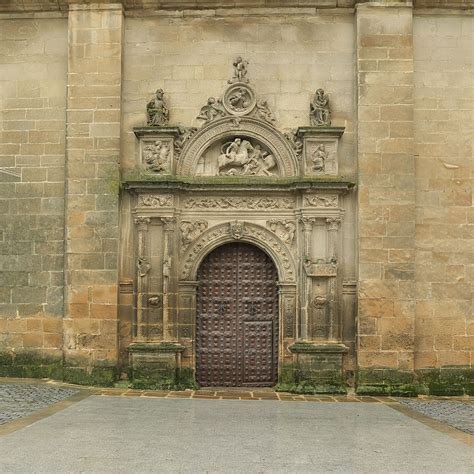 Viajes a úbeda en oferta. portada de Santiago (norte) de la iglesia del Salvador de ...
