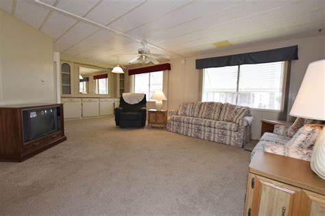 Huge Living Room 1980 Skyline Mobile Manufactured Home In Apache