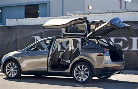 La Tesla Model X 100 Électrique 7 Passagers Et Une Autonomie à