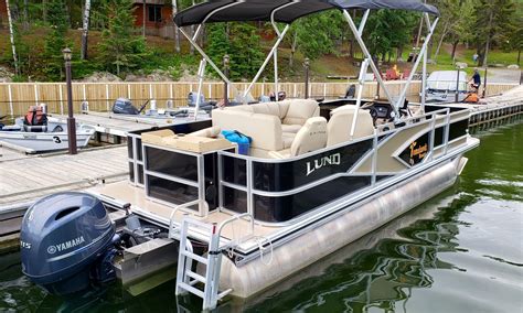 23 Lund Pontoon Rental On Lake Of The Woods Ontario Canada Getmyboat