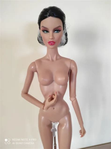 FASHION ROYALTY VANESSA Summer In Taormina Nuda Nude Naked Integrity Toys Dolls EUR