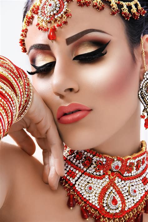 Makeup In The Style Of Bollywood