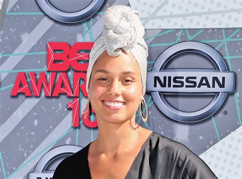 Alicia Keys No Makeup Movement