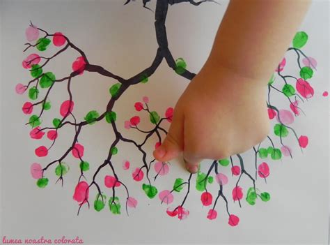 Planse de colorat cu primavara desene de colorat cu primavara. Copacul Pictat Cu Degetele Lumea Noastră Colorată