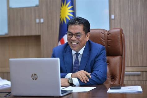 Datuk abd kadir bin haji md memberi maklumbalas permohonan jadual program bersama yab ketua menteri melaka berhubung temujanji mesyuarat / kunjung hormat. Ketua Menteri Melaka Umum Tiga Projek Atasi Kekurangan ...