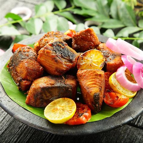 2 ekor (600 g) kakap merah. Kakap Ekor Kuning Goreng : Labuanseafood Instagram Profile ...