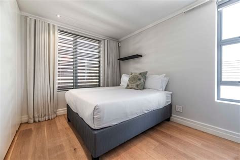 Luxurious Family Haven | Private Pool and BBQ - Home Rental in Cape Town