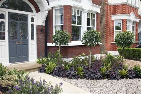 If you can't be bothered to mow such a small area, or if. 30 Creative Front Garden Ideas That'll Inspire You | DIY ...