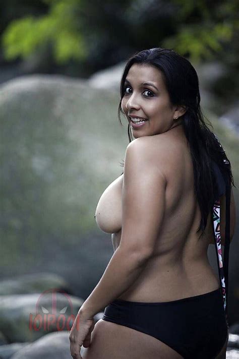Indian Hot Model Rosin Jolly Official Naked Pics 10 Pics