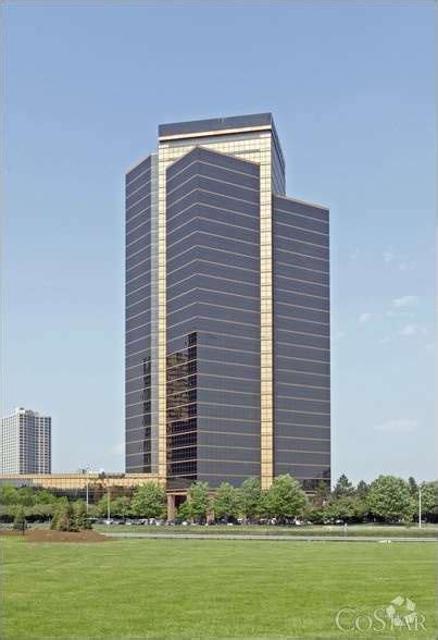 1000 Town Center Southfield Mi Town Center Office Space For Lease