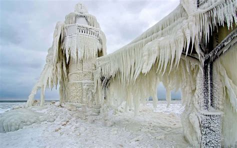 These Frozen Lighthouses Are Straight Out Of A Fairy Tale