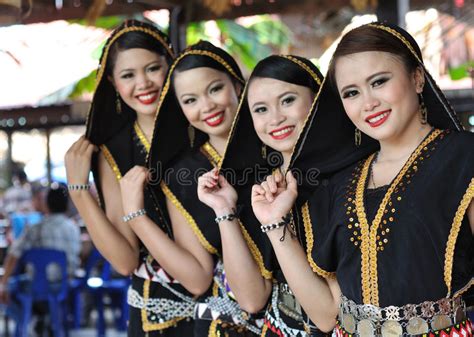 Kadazan Traditional Costume Georgiartl