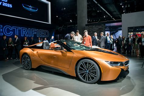 For 2019, it sees the addition of a roadster variant and upgraded horsepower. 2019 BMW i8 Roadster revealed