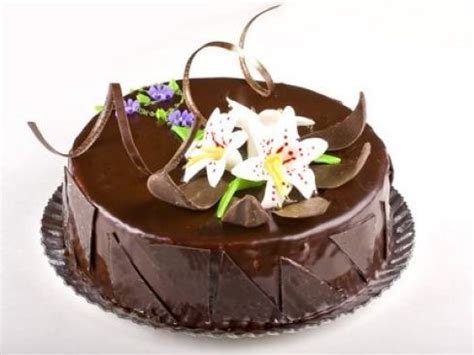 Buy from 3100+ creative happy birthday gifts ideas online with free shipping and same day delivery. Pin by pramod Kamble on Cake | Chocolate, Cake online, Cake
