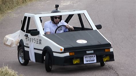 Anime ae86 trueno initial d. Video Evidence Of Takumi Fujiwara's Toyota AE86 Downhill ...
