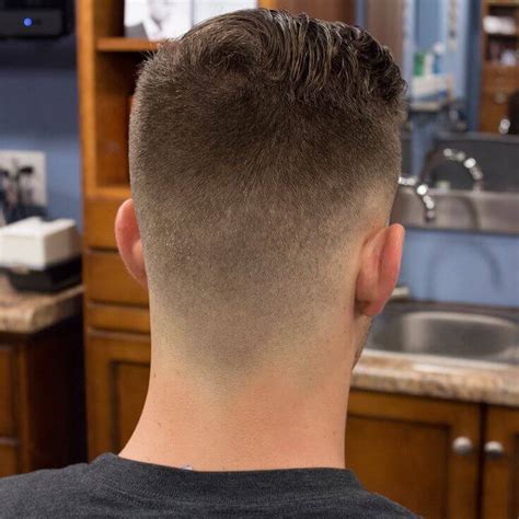 They stick to one haircut, which works for them and forgets about the myriad of options waiting in the fashion world. fade-haircuts-for-men-05 - Mens Hairstyle Guide