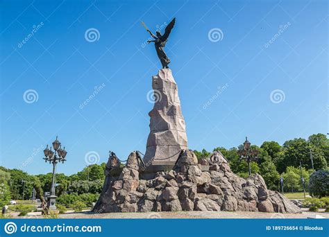Russalka Memorial In Tallinn Stock Photo Image Of Outdoors Statue