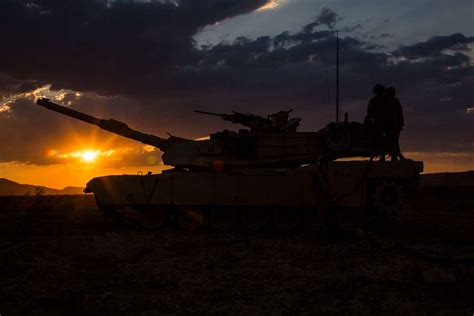 A Us Marine Corps M1a1 Abrams Main Battle Tank With Picryl Public