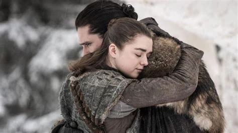 Game Of Thrones George Rr Martin Originally Planned Romance Between