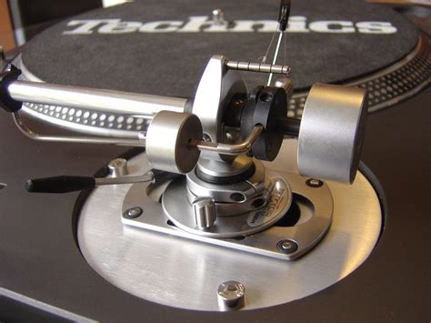 British Tonearm Mounting Solutions For Turntables Armboards And Plates