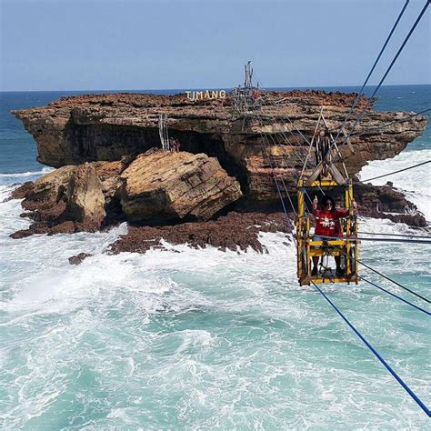 Untuk harga tiket masuk ke pantai popoh tahun 2021 ini sangat dijangkau, dengan hanya 3 ribu rupiah saja kamu bisa menikmati keindahan yang ditawarkan pantai popoh. Harga Tiket Masuk Pantai Timang Jogja Terbaru Maret 2021 ...