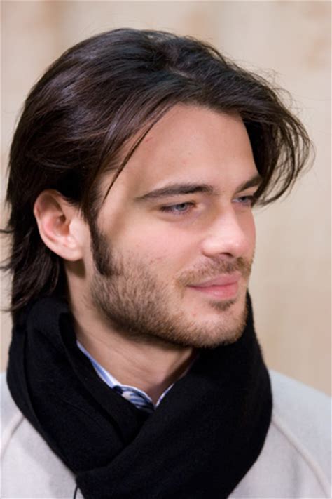 Nel 2003 ha un piccolo ruolo nella commedia di jim fall lizzie. Poze rezolutie mare Giulio Berruti - Actor - Poza 15 din ...