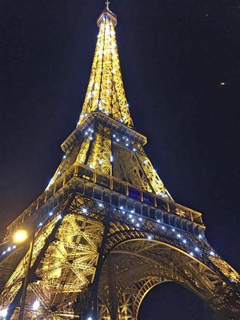Paris Eiffel Tower Sparkling Bromptoning