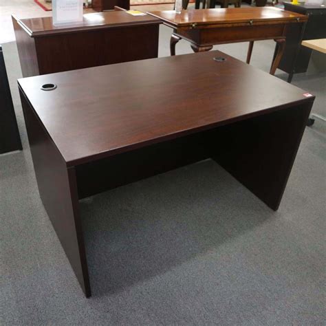 475 Wide Mahogany Desk Shell Office Furniture Liquidations