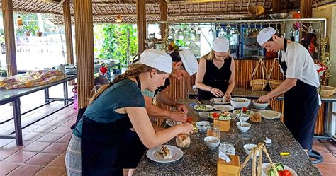 Thanh Toan Eco Village Hue Cooking Class Tour Victorytravel