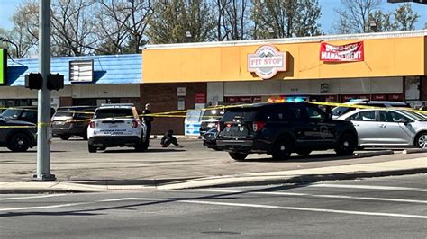 Police Teen Shot Killed Outside Colerain Township Convenience Store
