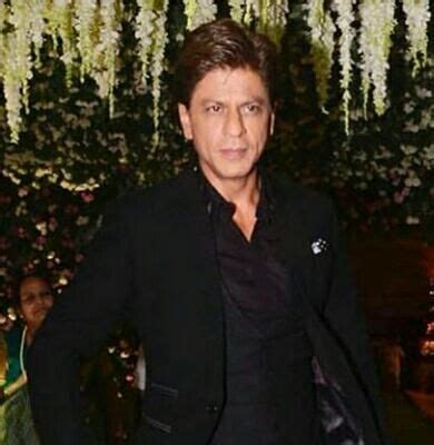 He married gauri khan on 25 october 1991. Pin von Тамила auf King Khan (mit Bildern)