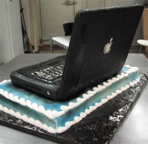 I made this laptop cake for my dad's 71st birthday. Beautiful and Creative Food Art Creations
