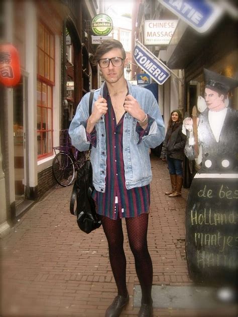 Pin By Christian Langer On Mann In Strumpfhose Und Rock Queer Fashion Genderqueer Fashion