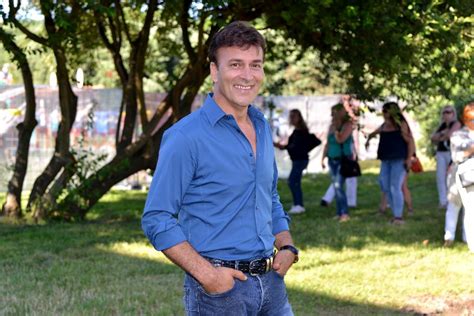 Custa tão pouco fazer uma pessoa feliz!, começou por escrever manuel luís goucha, na legenda de um vídeo que partilhou no instagram, no qual mostra a reação. Tony Carreira PREOCUPA Goucha : «tenho que tomar um Xanax»