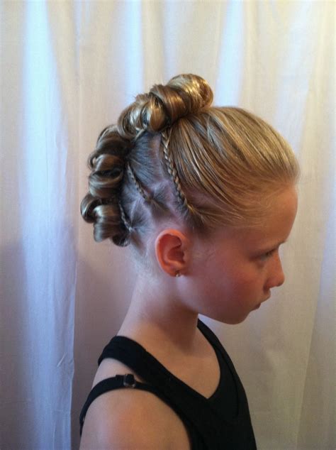 13 Exemplary Cute Hairstyles For Dance Competitions