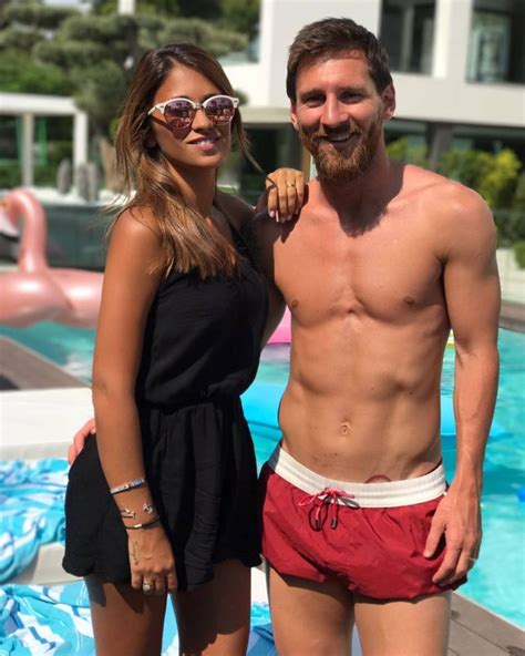 Nova tatuagem de Messi causa furor mas as antigas é que foram copiadas MoveNotícias