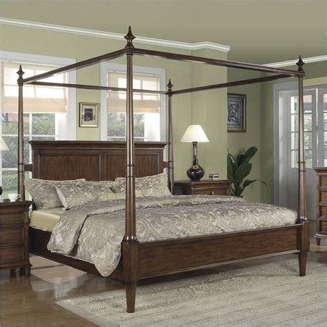 Wynwood Hathaway Canopy Bed In Grand Manier Cherry Canopy Bedroom