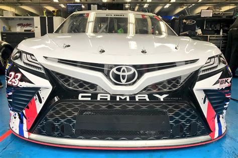 It doesn't have much else to its name, but it is a real, actual nascar machine. NASCAR team for sale | Nascar race cars, Nascar, Nascar ...