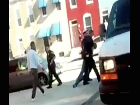 Freddie Gray: Probe launched as suspect dies in police custody after