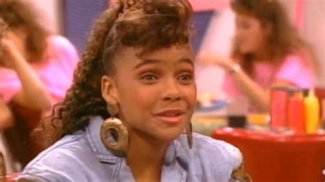 Saved By The Bell Sequel Series Previews Lark Voorhies S Lisa Turtle