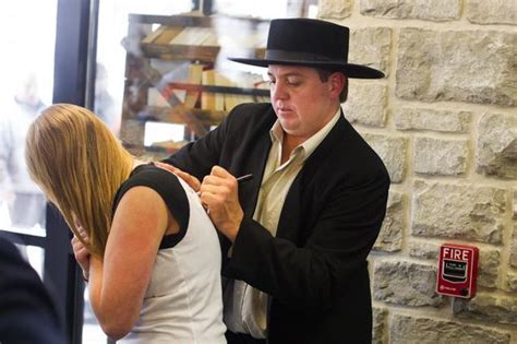 Amish Mafia Star Lebanon Levi Welcomed By Cheers At Lebanon Library