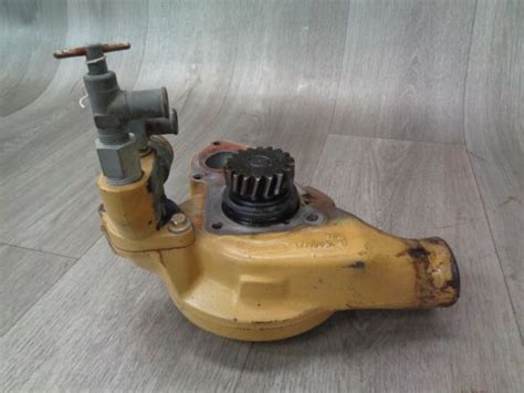416c Caterpillar Cat Oem Backhoe Loader Engine Water Pump Gear Motor Ebay
