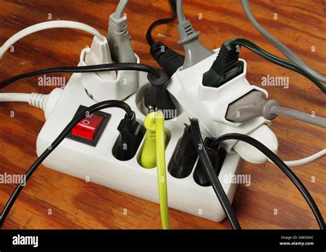 Overloaded extension cord Stock Photo: 118715448 - Alamy