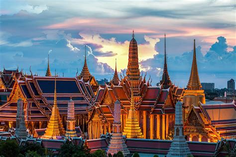 The Spectacular Royal Grand Palace River Of Kings Bangkok